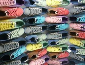 Neue Sneaker von Nat 2 im Frühling 2010 in Farben wie aus der Natur